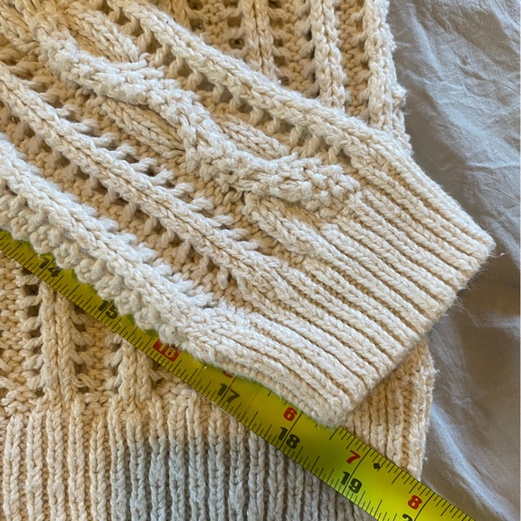 H & M Loose Knitted Sweater Cream - Picture 9 of 11